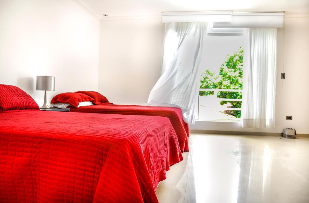 Hotel Senses Equipetrol サンタ・クルス・デ・ラ・シエラ エクステリア 写真